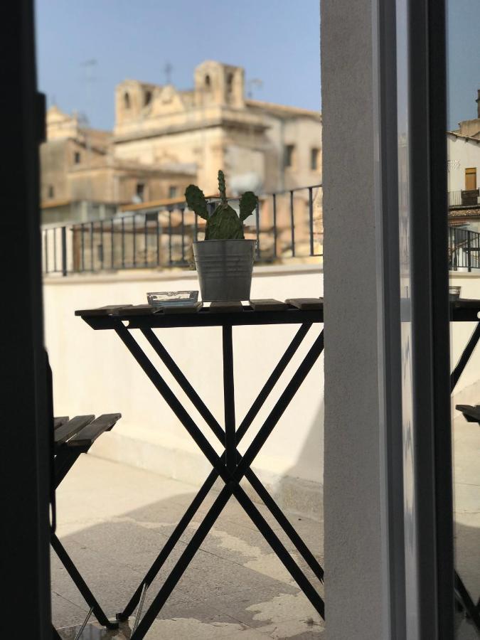 Barock Bed and Breakfast Noto Exteriör bild